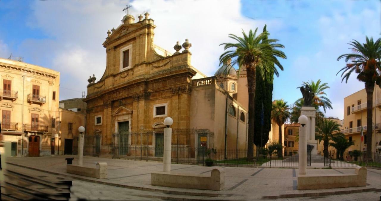 Piazza Repubblica Appartament Alcamo Bagian luar foto
